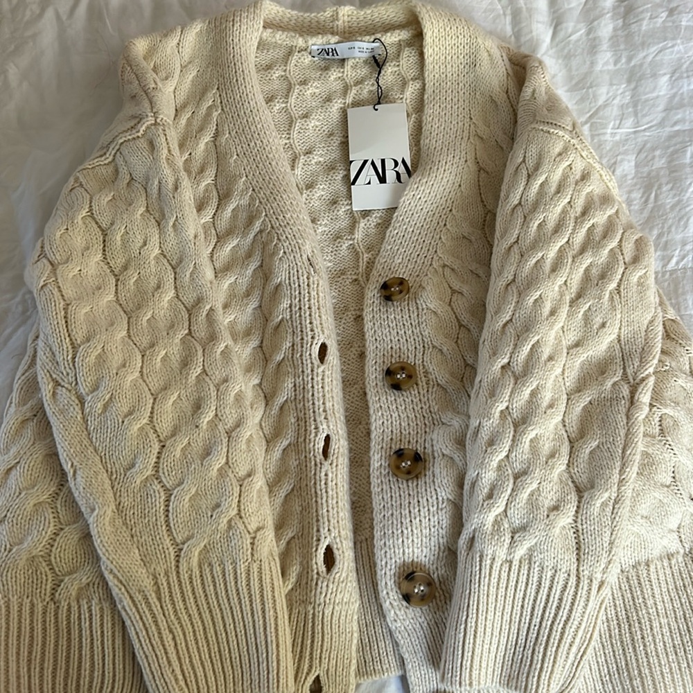 NWT ZARA CABLE KNIT SWEATER